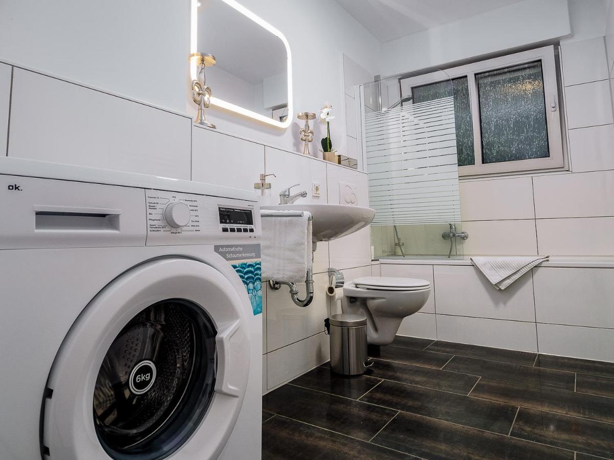 Gemuetliche & Individuelle Ferienwohnungen In Krefeld - Junik Apartments Esterno foto
