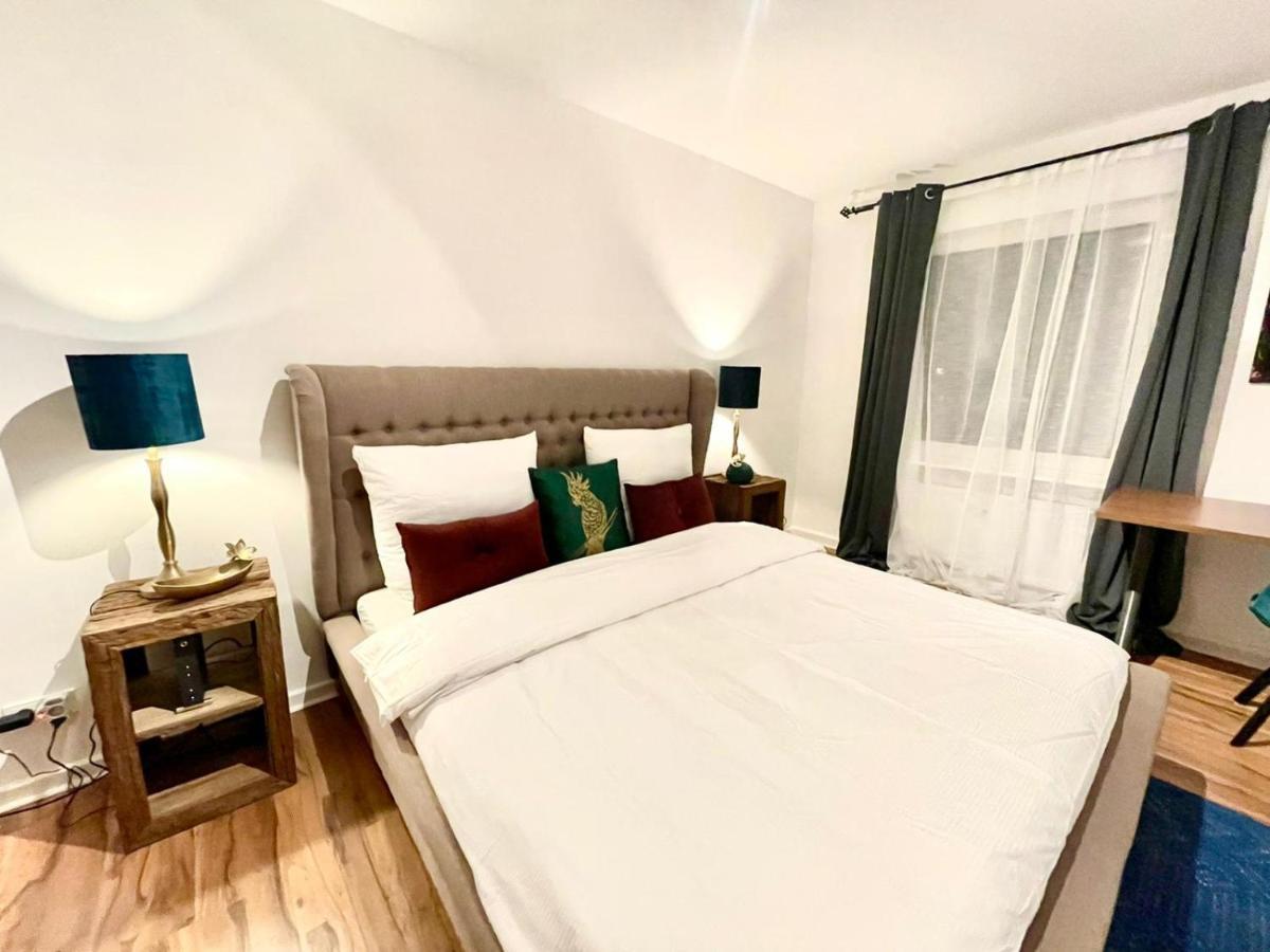 Gemuetliche & Individuelle Ferienwohnungen In Krefeld - Junik Apartments Esterno foto