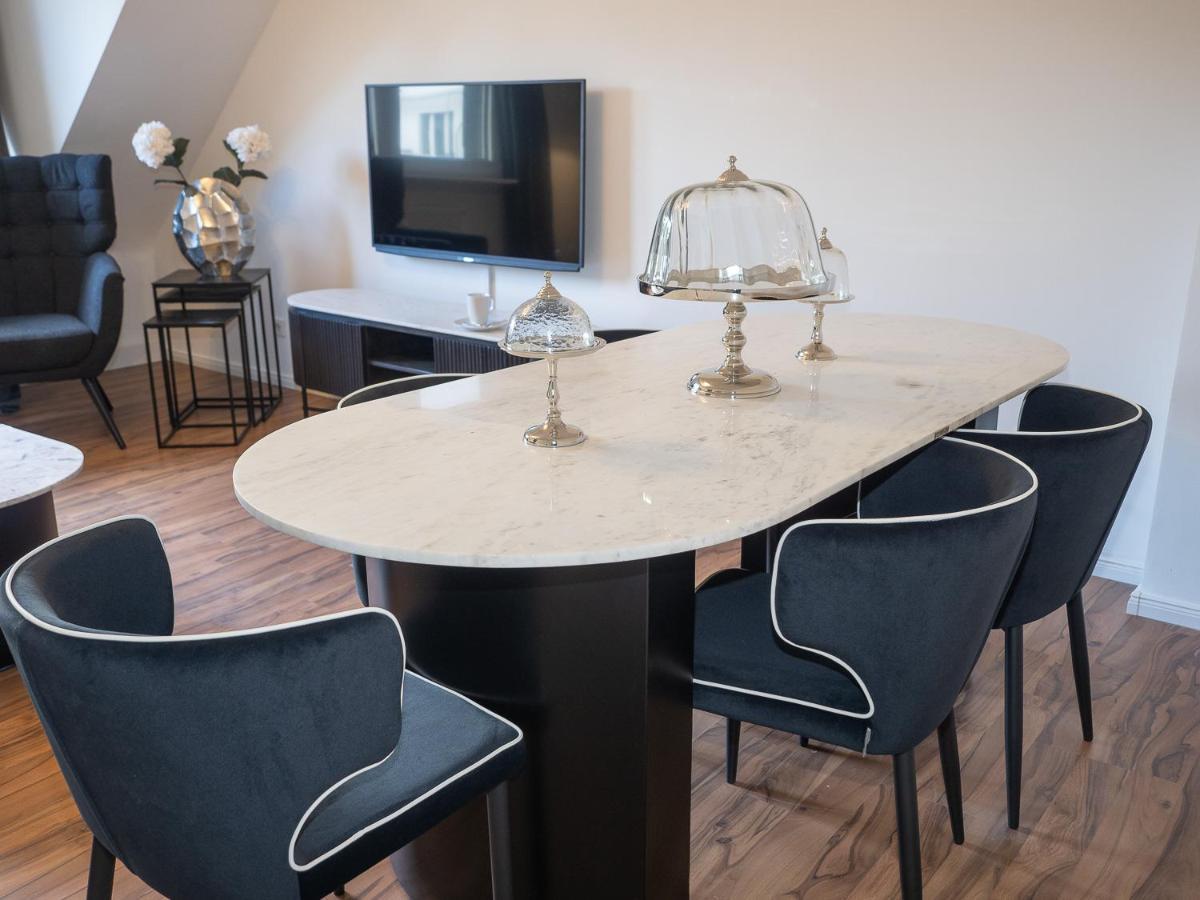 Gemuetliche & Individuelle Ferienwohnungen In Krefeld - Junik Apartments Esterno foto