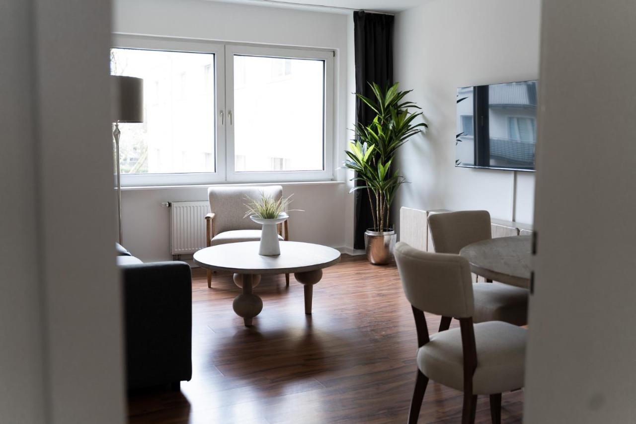 Gemuetliche & Individuelle Ferienwohnungen In Krefeld - Junik Apartments Esterno foto