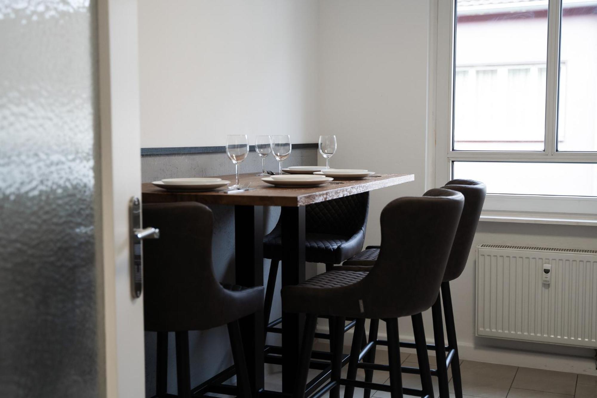 Gemuetliche & Individuelle Ferienwohnungen In Krefeld - Junik Apartments Esterno foto